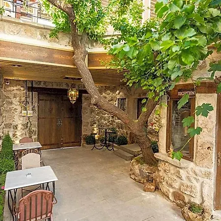 Foremanson Cave Otel 3*